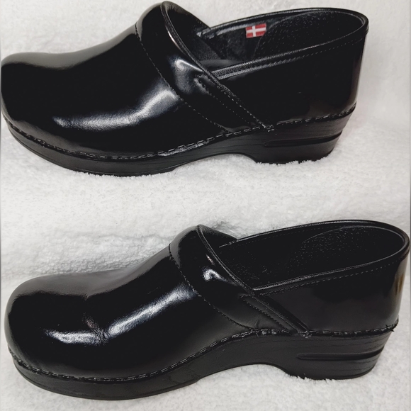 Black Sanita Clogs Size EU41 / US 10 - Picture 5 of 8